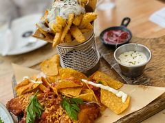 -Mark&Mars Restaurant