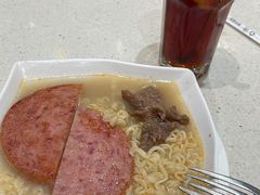 -香港新发烧腊茶餐厅(水围店)