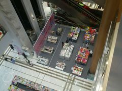 -资和信百货商场