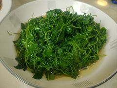 -秦臻海鲜农家乐(奉贤店)