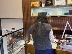 -沐渔二手奢侈品黄金手表包包回收·中古店(广州塔店)