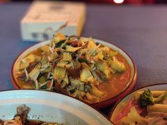 -拾光音乐餐酒吧(告庄星光夜市店)