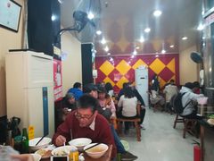 大堂-潘国仙耳光馄饨(黄家阙路店)