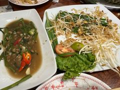 -Dang restaurant (patong phuket)