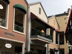 -王府井奥莱临潼小镇(临潼店)