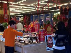 -大中华希尔顿酒店-念自助餐·嗨啤·小龙虾