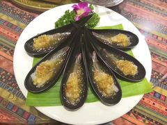 招牌生吃虾-忘忧草融合私房菜(红鼎国际店)