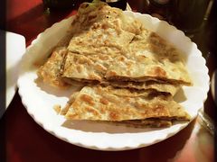 -溢心园香河肉饼总店