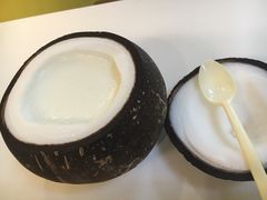 -志龙皇冠吃货椰子铺