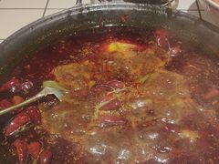 -旧街市鲜货老火锅(大光路店)