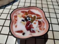 玫瑰冰粉-董眼镜火锅(洪崖洞总店)