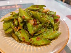 龙豆-滕记星发餐室·新加坡菜(巨鹿路店)