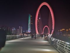 -南京眼步行桥