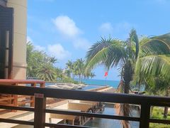 -亚龙湾喜来登·美景台大堂吧