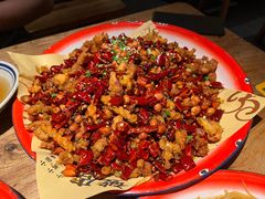 破店碎碎鸡-泥糊破店小酒馆·团建聚餐(南京西路店)