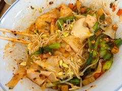 老陕油泼面-东关吉祥西安腊汁肉夹馍(健德门店)
