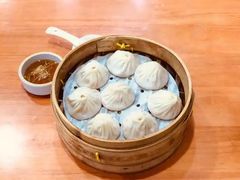 -莱莱小笼·乔艾