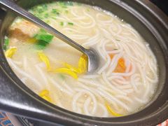 -云海肴·汽锅鸡·云南代表菜(天山百盛优客店)