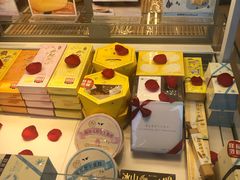 -好利来(高新枫叶广场店)