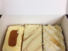 云朵黄梅椭圆蛋糕-圣安娜饼屋(信和广场店)