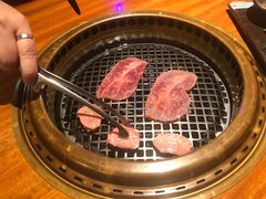 -肉魁屋·烧肉·烧鸟·酒场(高新店)