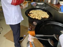 -黄阿姨锅贴大王(万航渡路店)