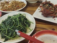 -冶建镜子·老南昌大排档·江西虾王(总店)