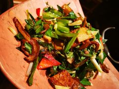 -云海肴·汽锅鸡·云南菜(天山百盛优客店)