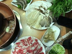 -盛元盛居传统炭火锅(绿园店)