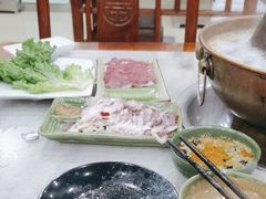 -壹条龙饭庄台基厂店