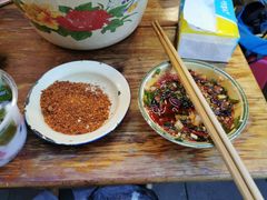 -拈签一笑黄牛肉辣卤串串