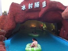 -热带风暴水上乐园(新镇路)