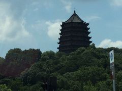 -六和塔文化公园