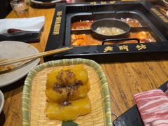 -老牌坊云南鱼豆花火锅(爱建店)