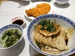 -鲁达面馆本帮风味(共康东路店)