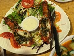 -J Daeng Seafood