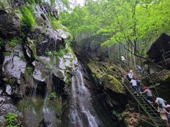 -藏龙百瀑风景区