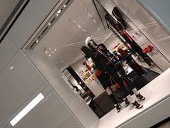 -CHANEL(恒隆广场店)