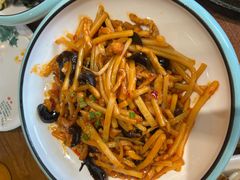 -东来菜馆•手抓海鲜家常菜•海鲜锅贴(鸽子窝店)