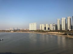 -南京眼步行桥
