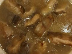 药膳炖鳄鱼-麒麟中餐厅·经典粤菜·地道菜式老字号(广州长隆酒店)