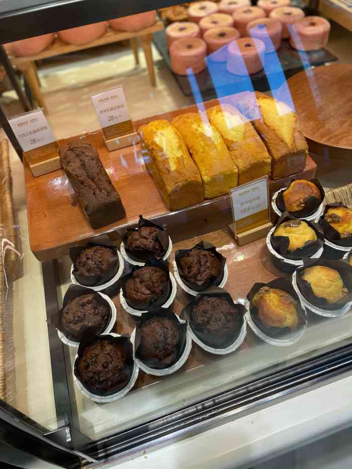 丽驰烘焙(万达店)-"丽驰烘焙在青岛开了好多年了,一直比较喜欢.