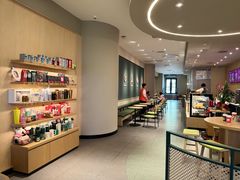 -星巴克臻选(南京金茂览秀城店)