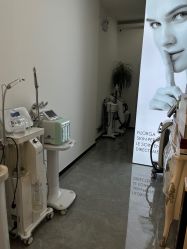 -柒朵科技美肤中心
