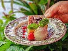 -BROWNSTONE布朗石西班牙餐厅(富城店)