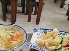 -长人馄饨铺(解放街店)