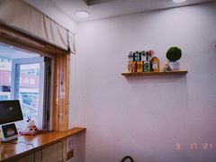 靠窗位-呷贺盐酥鸡(抄纸巷店)