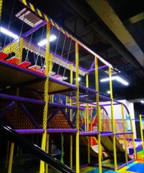 -蹦贝运动中心·蹦床·攀岩·闯关(龙岗店)