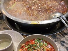 -肖肖酸萝卜鱼火锅(总店)