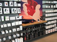 -Apple零售店(华贸购物中心店)